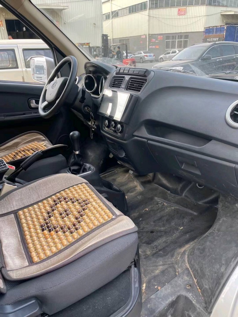 东莞21年长安汽车睿行6