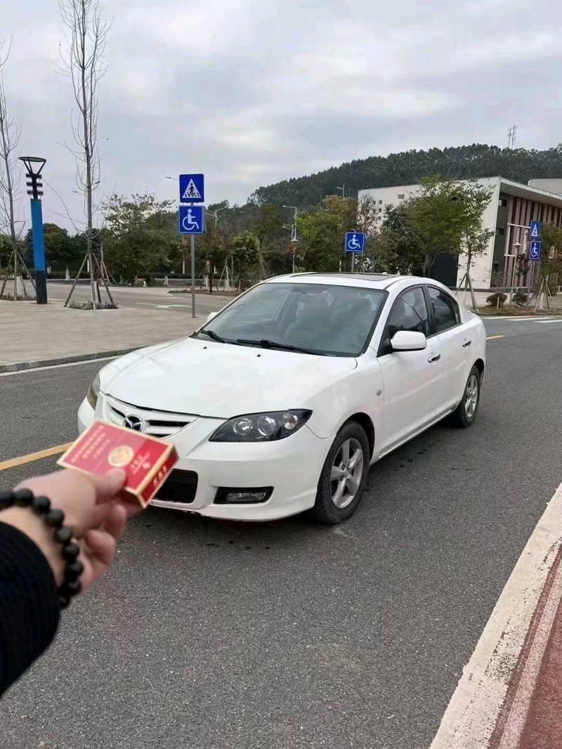 梧州11年马自达32