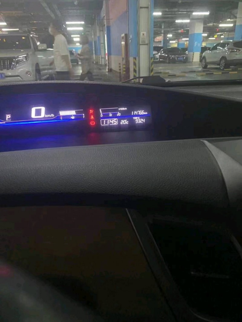 济南14年现代瑞奕8