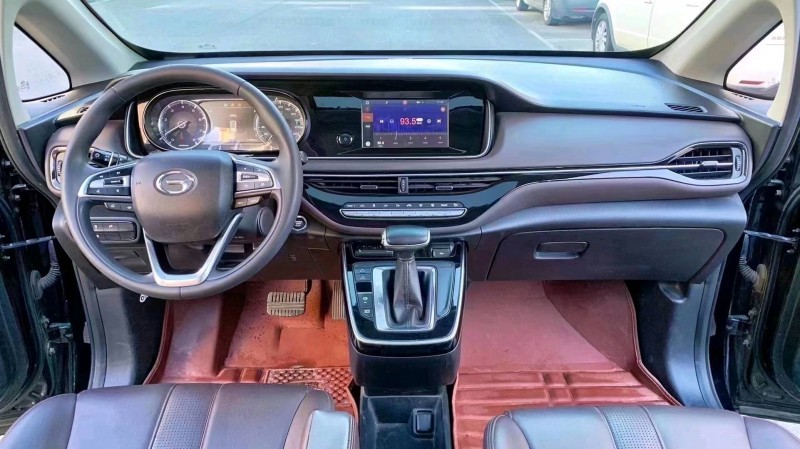 廊坊20年传祺M66