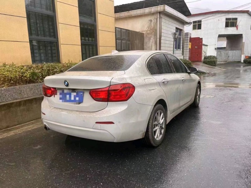 淮南18年宝马1系5