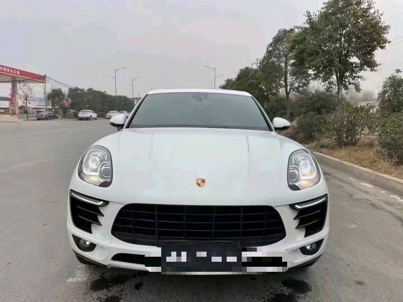 鄭州17年保時捷Macan1