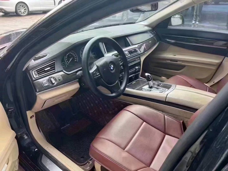 济南13年宝马7系3