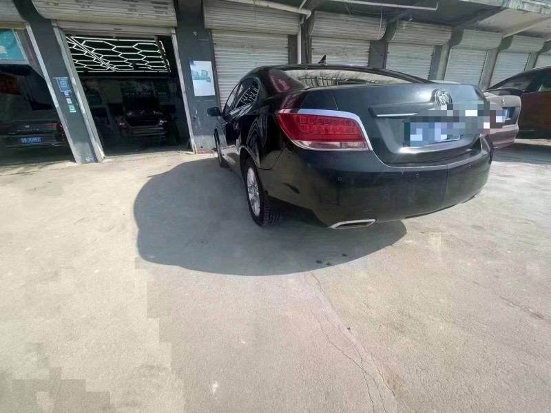 济南15年别克君越5