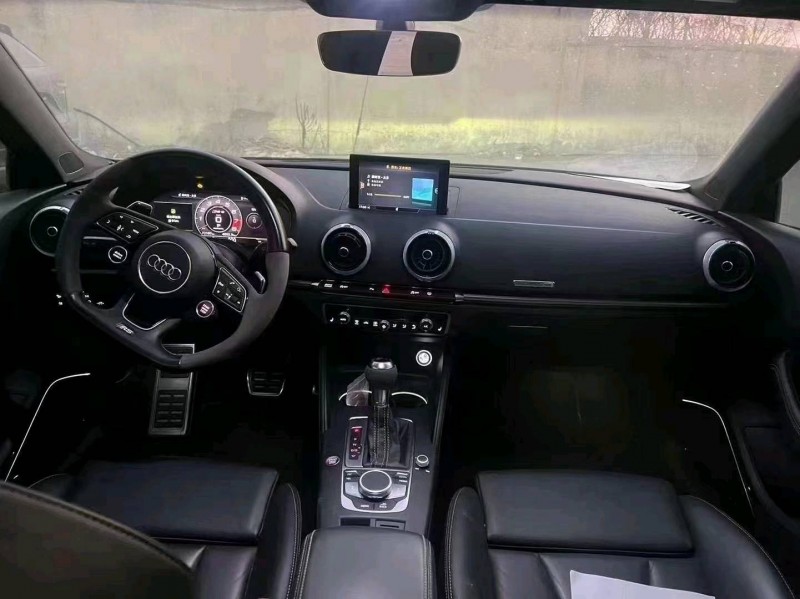 济南18年奥迪S33