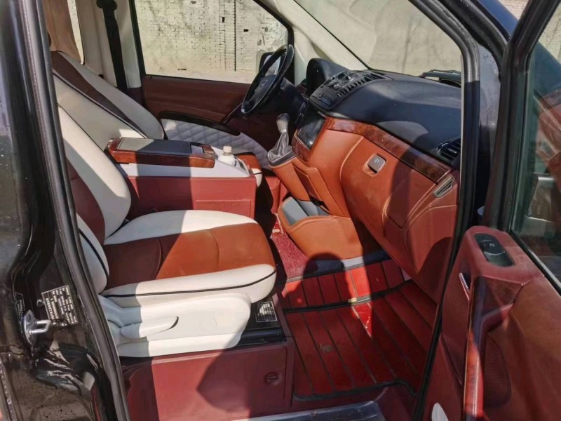 石家庄15年奔驰威霆6