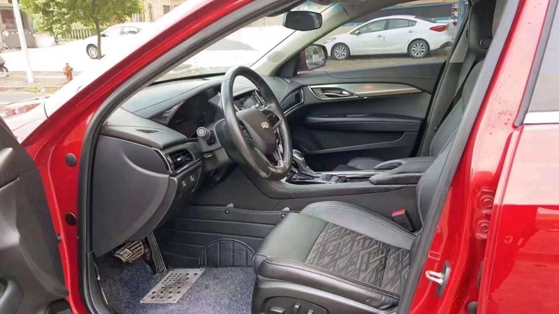 北京15年凯迪拉克ATS7