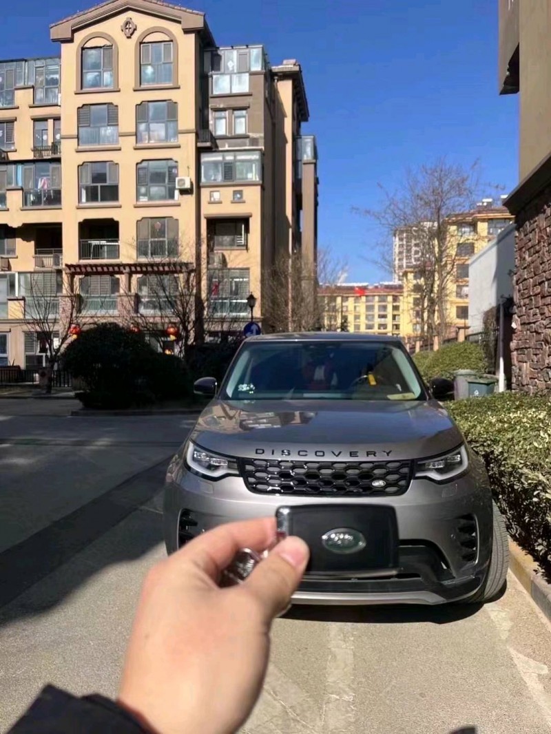 枣庄22年路虎发现6