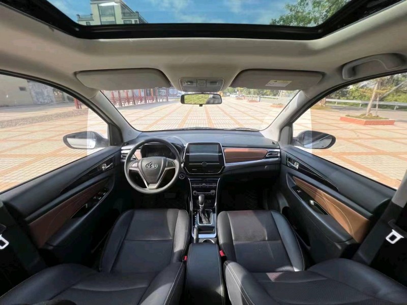 珠海19年长安汽车长行EV6