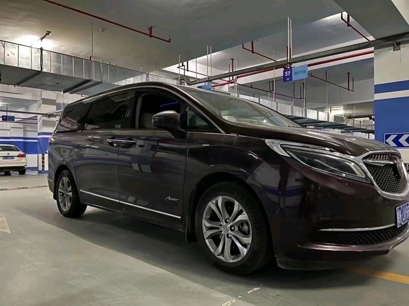 嘉兴17年别克GL82