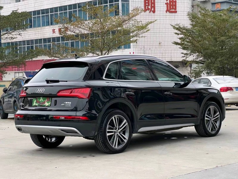 东莞21年奥迪Q58