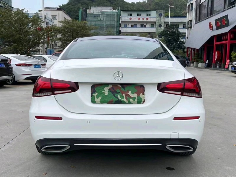 东莞19年奔驰A9