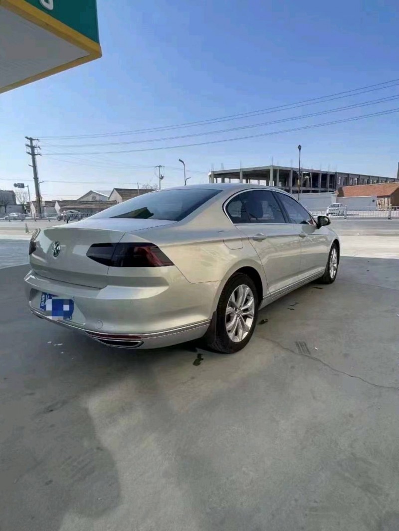枣庄18年大众迈腾8