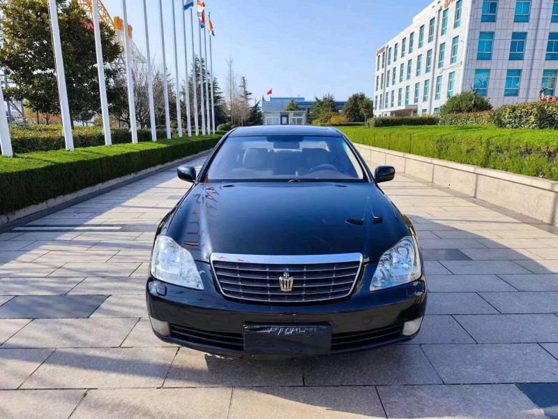 济南09年丰田皇冠8