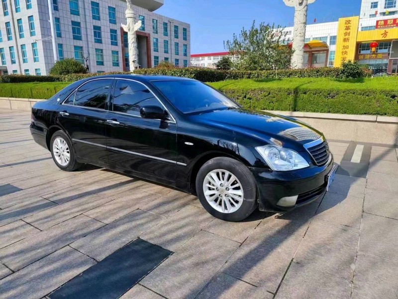 济南09年丰田皇冠4