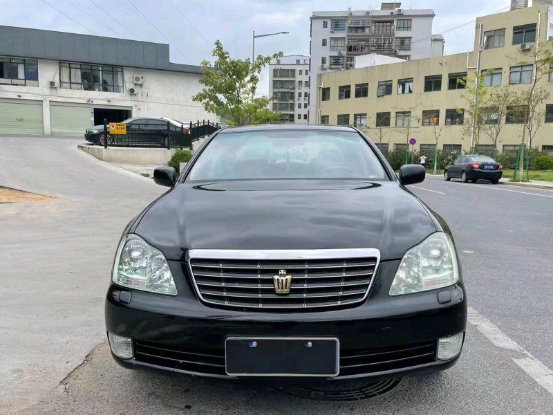 广州09年丰田皇冠1
