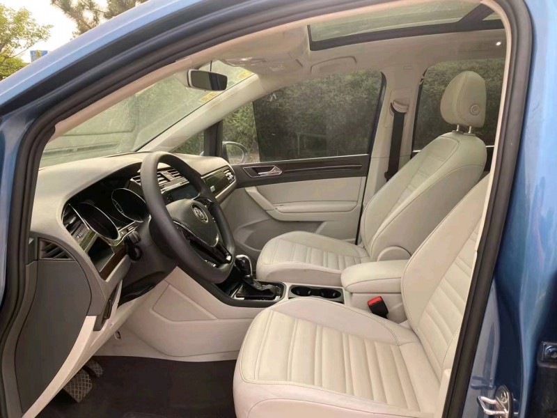 济南16年大众途安5