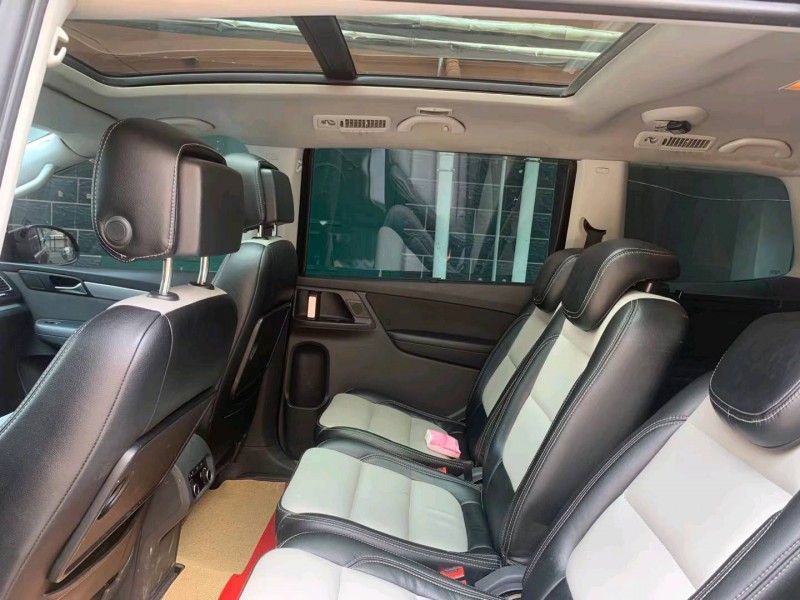 济南14年大众夏朗6