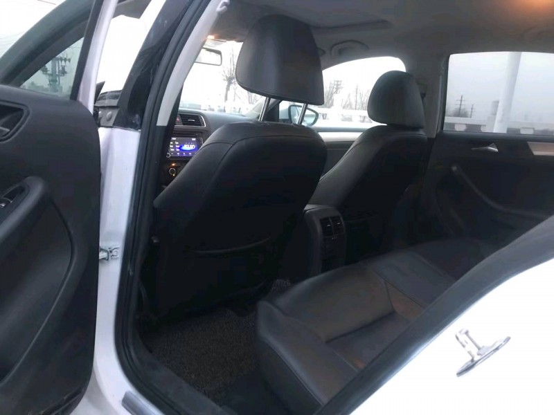 济南18年大众速腾5