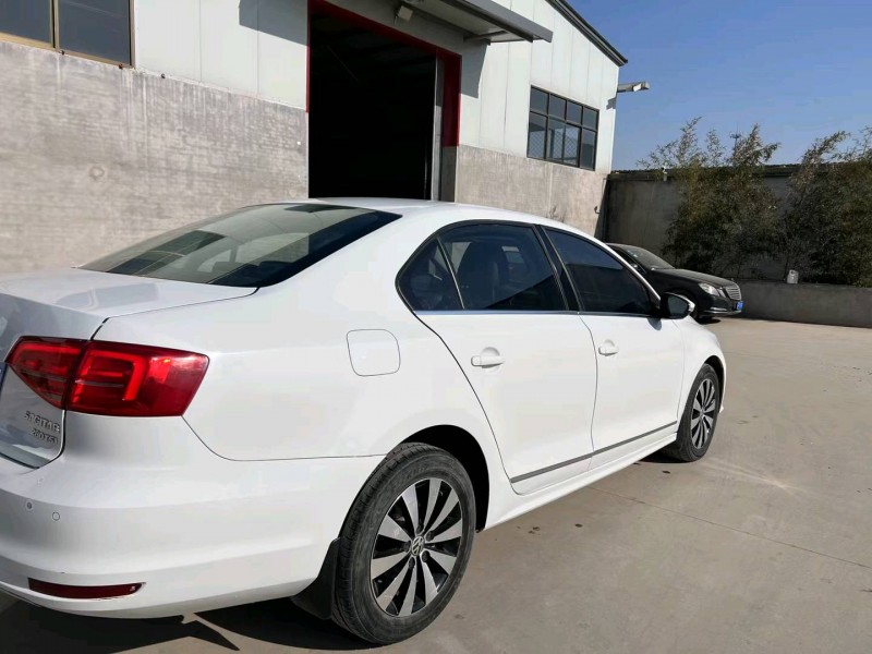 保定17年大众速腾8