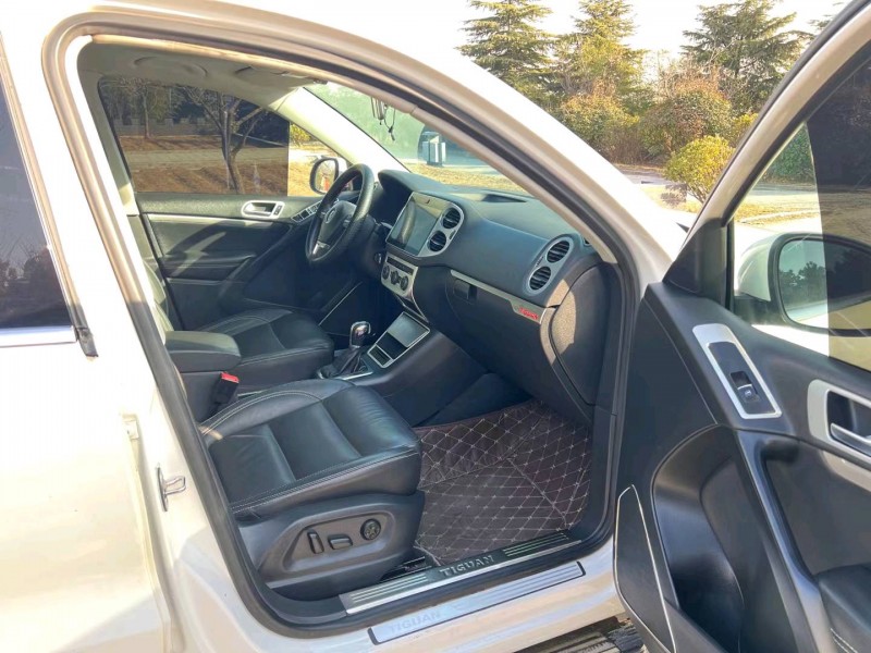 济南17年大众途观5