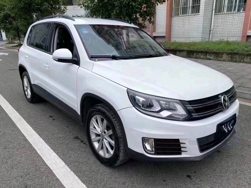 成都16年大众途观2