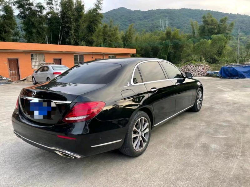 广州16年奔驰E4