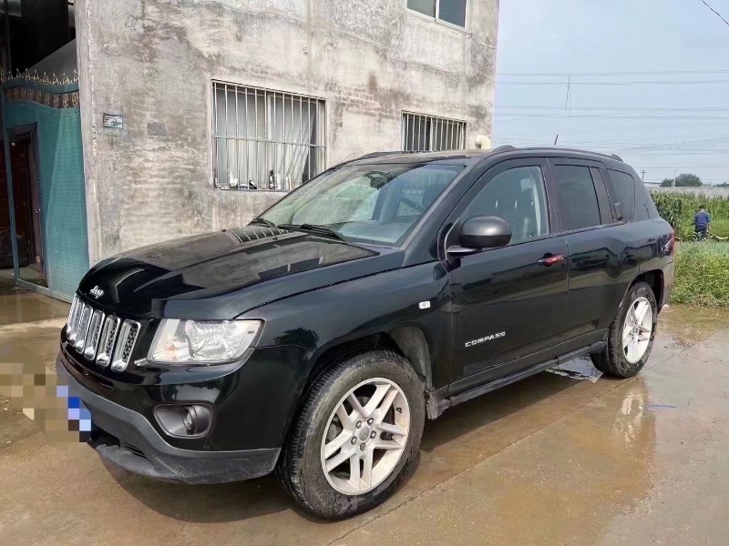 青岛13年Jeep指南者5