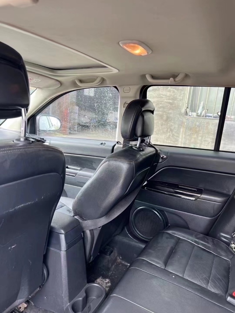 青岛13年Jeep指南者6