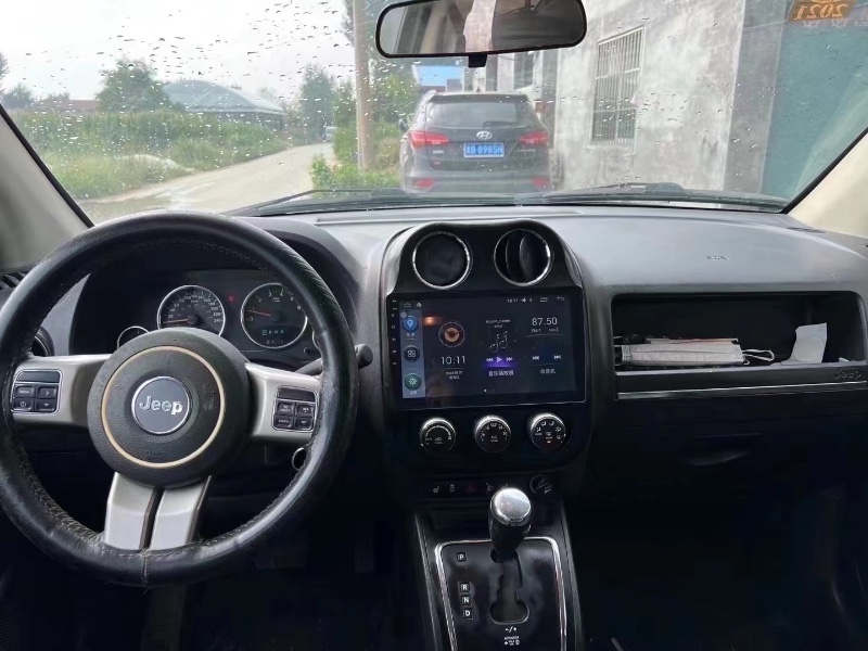 青岛13年Jeep指南者7