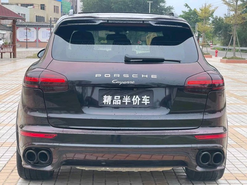 汕頭12年保時捷卡宴8
