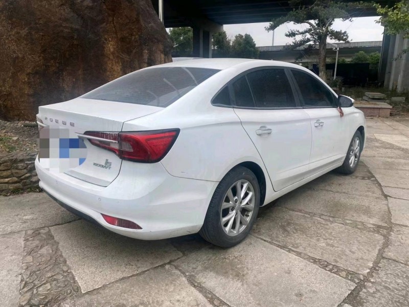 嘉興21年榮威i58