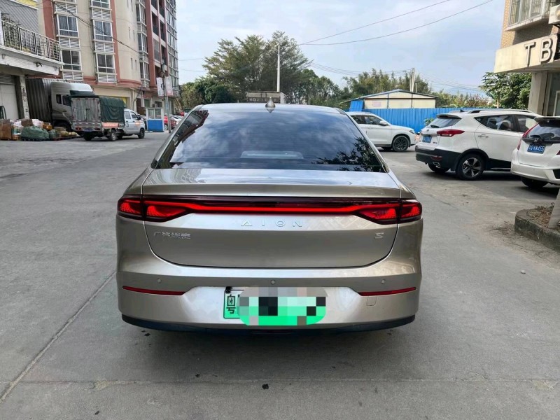 北京22年传祺埃安5