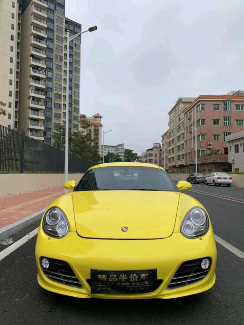 东莞12年保时捷卡曼1