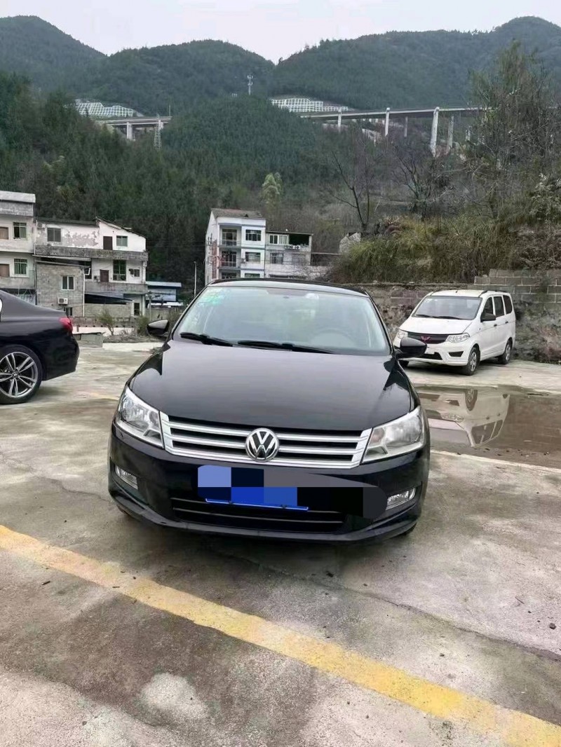 重庆15年大众桑塔纳1