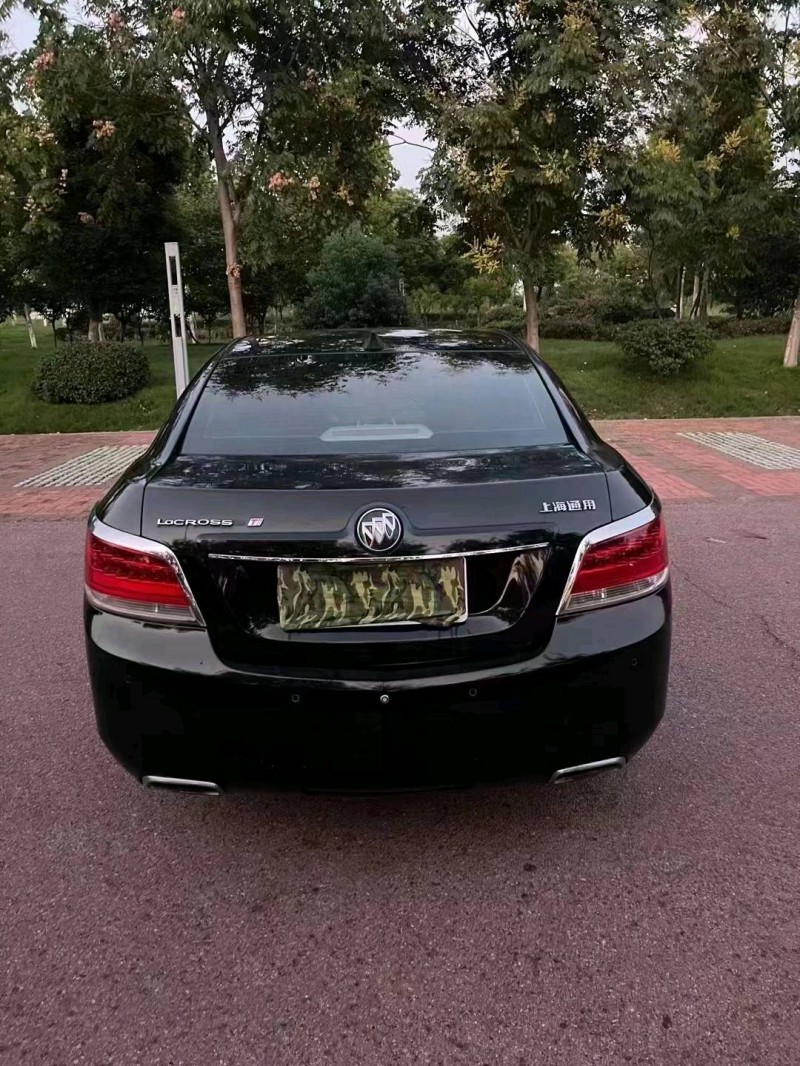 常州10年别克君越6