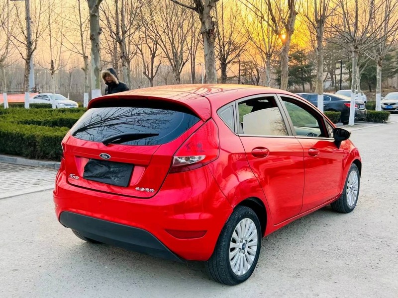 聊城11年福特嘉年华7