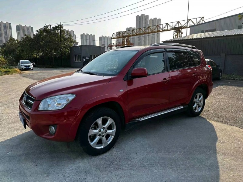沈阳10年丰田RAV48