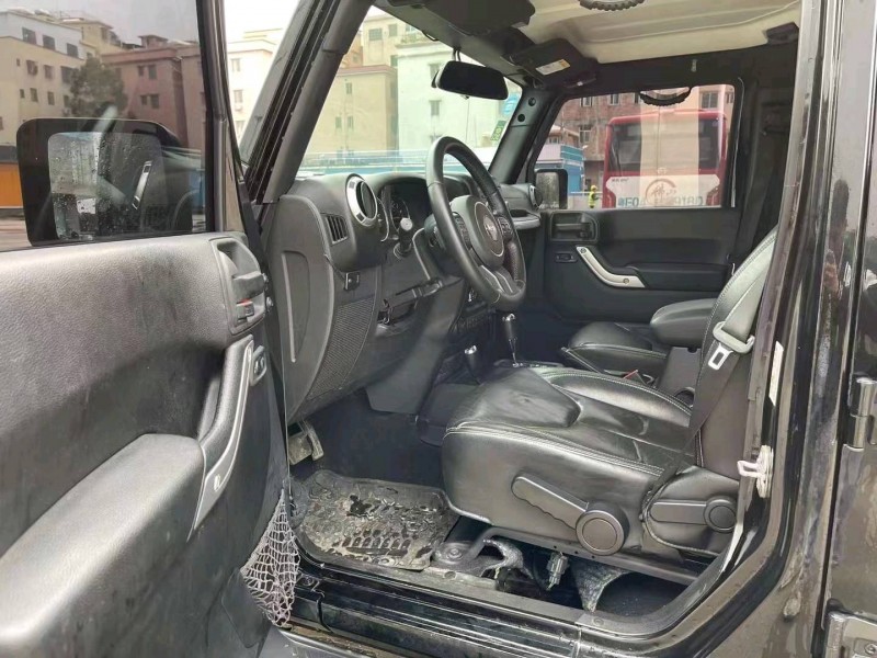 珠海17年Jeep牧马人6