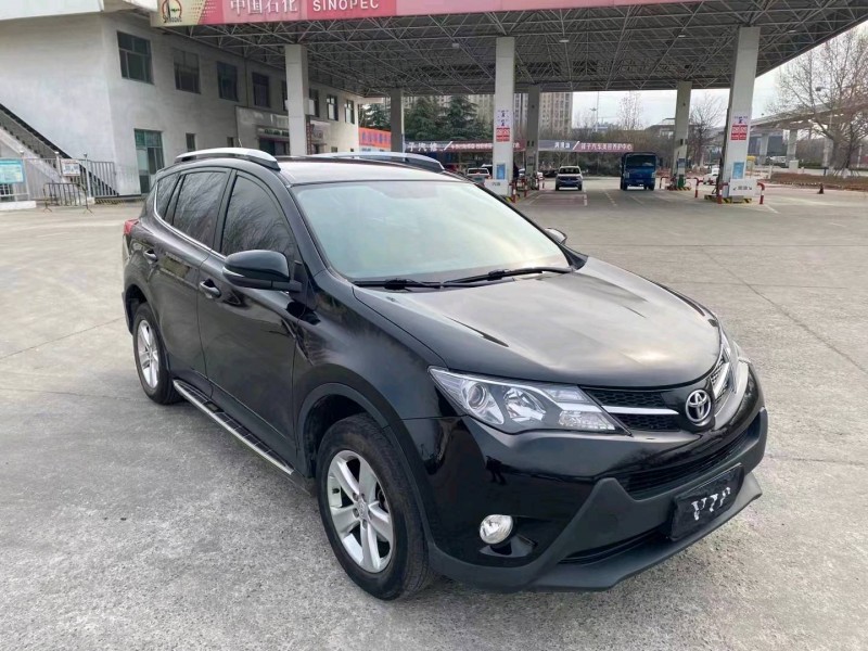 济南14年丰田RAV41