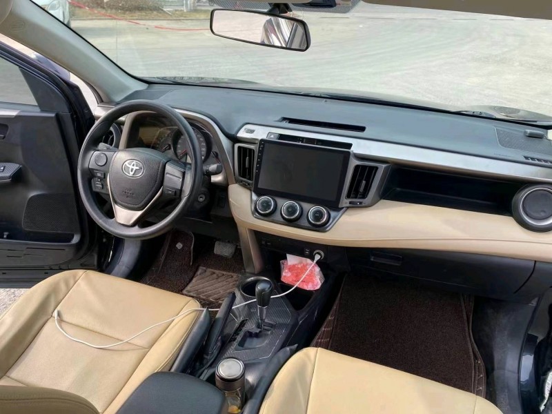 济南14年丰田RAV44