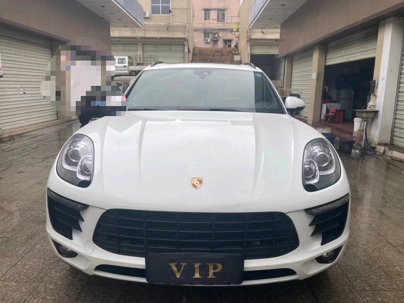 中山18年保时捷Macan1