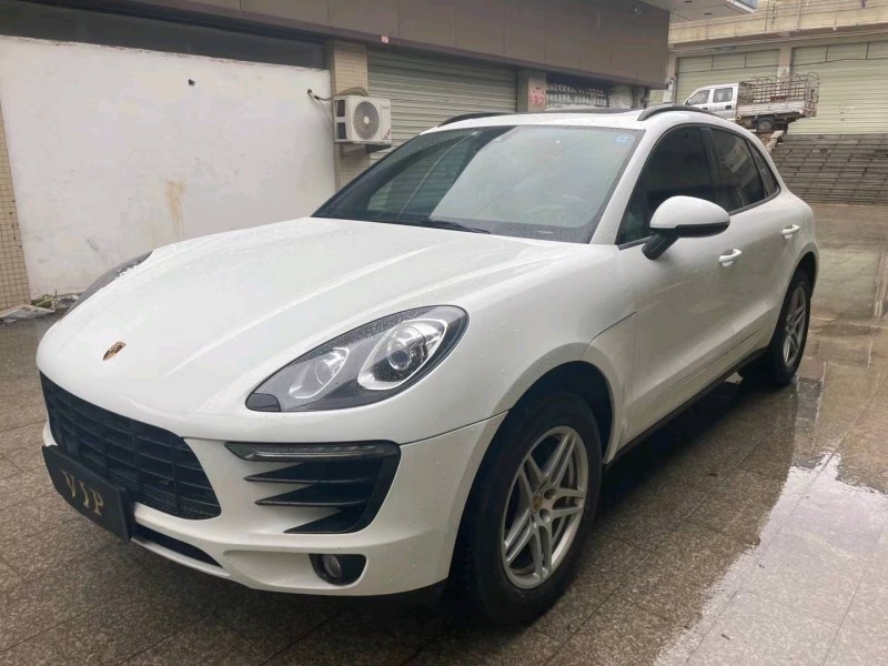 中山18年保时捷Macan2