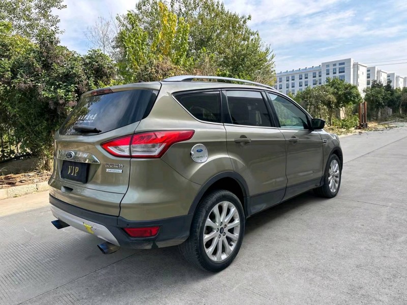 盐城15年福特翼虎4