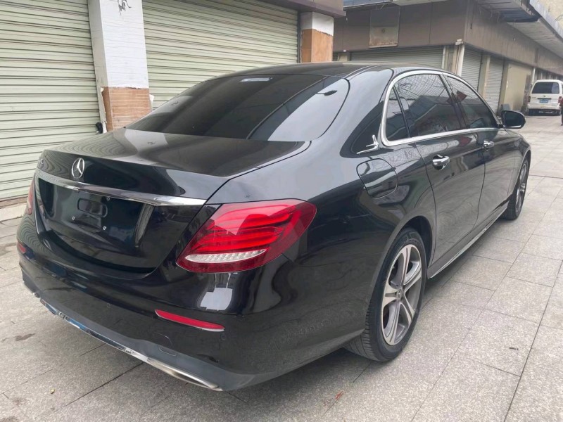 中山19年奔驰E2