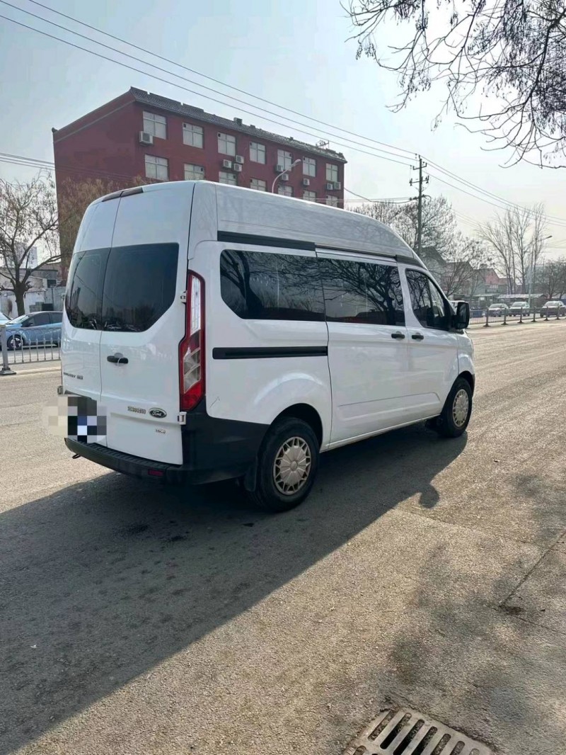 青岛17年福特全顺2