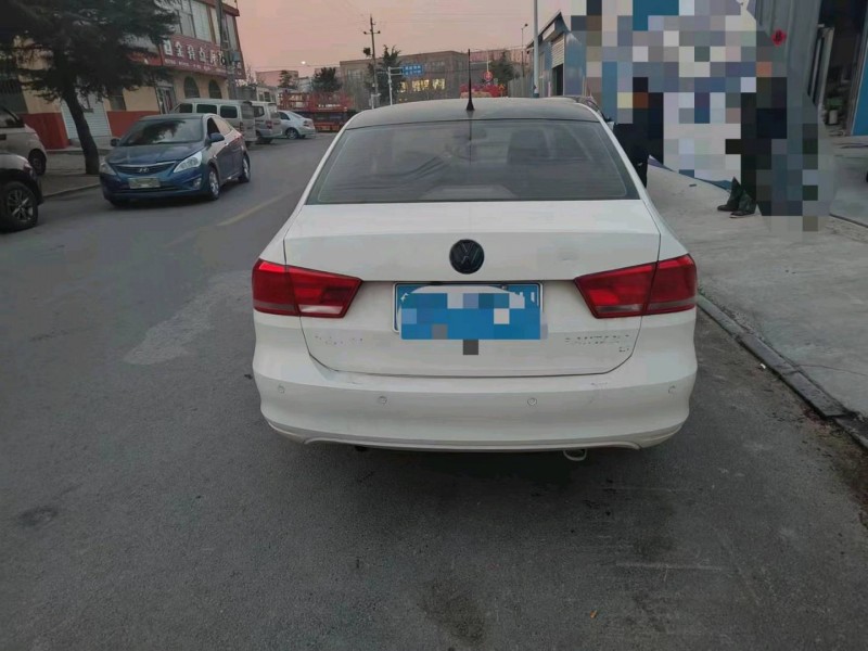 济南14年大众桑塔纳2