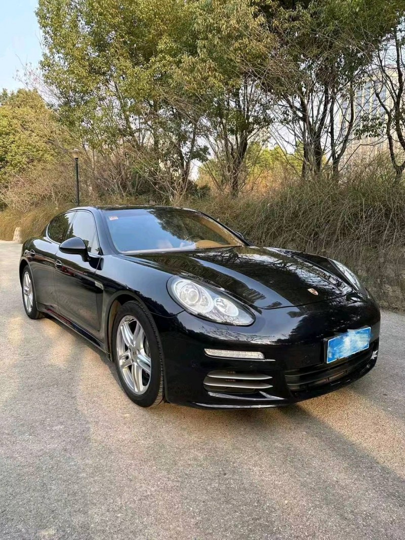 淮南14年保时捷帕拉梅拉2
