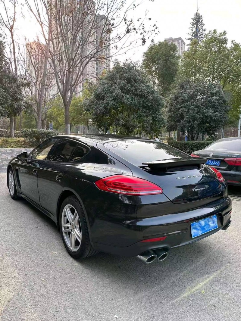 淮南14年保时捷帕拉梅拉5