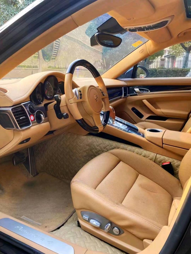 淮南14年保时捷帕拉梅拉7